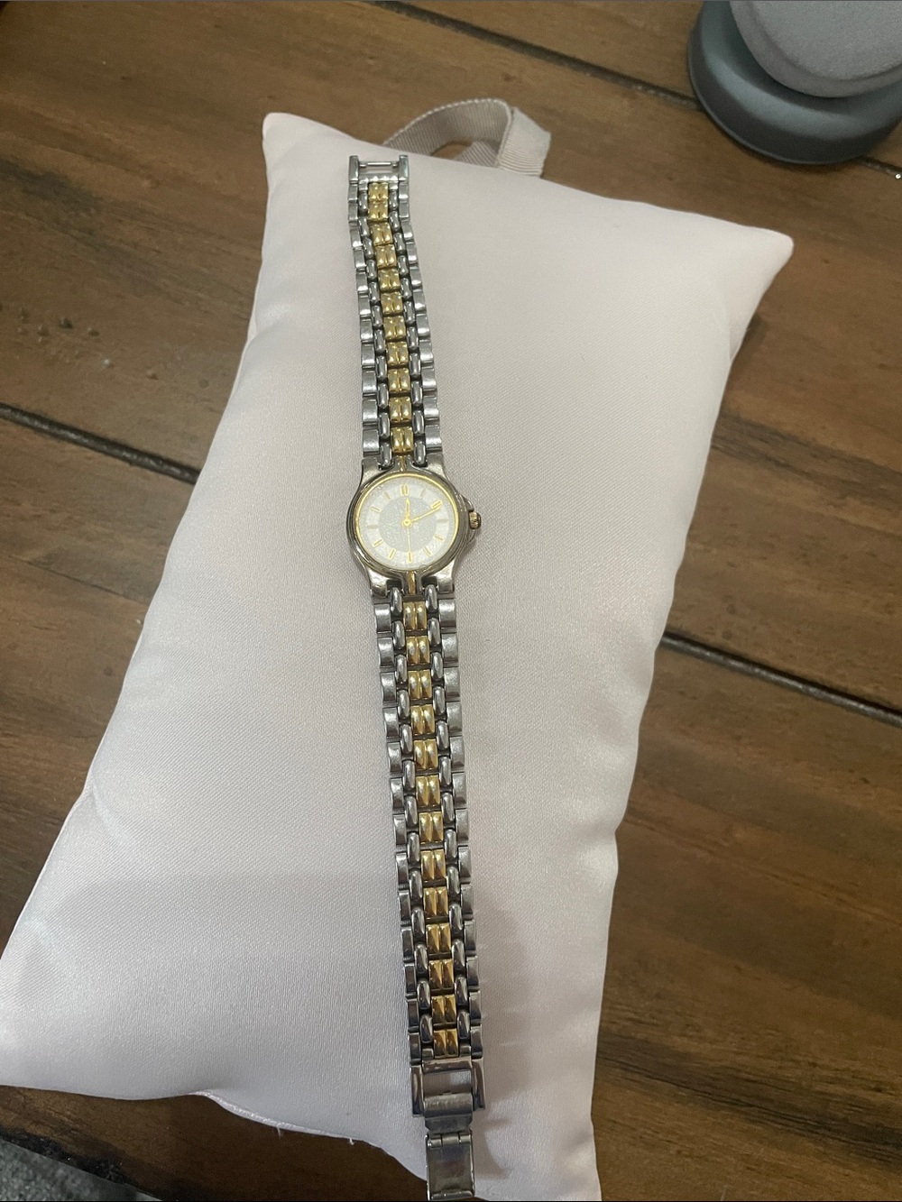 Vintage Citizen Ladies Quartz Watch – Two-Tone Silver & Gold Link Bracelet